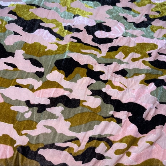 We the Free women's camo pink short sleeve burnt velvet casual sheer top in M - Picture 7 of 8